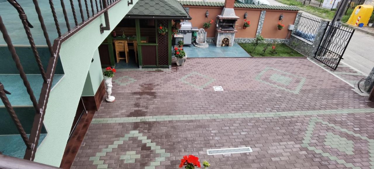 Hotel Casa Cizi Călimăneşti Exterior foto